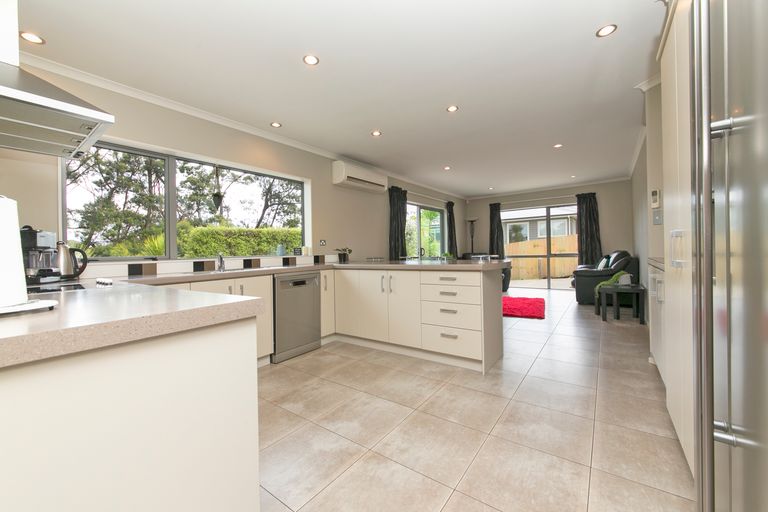 Photo of property in 18a Alexandra Street, Riverhead, 0820