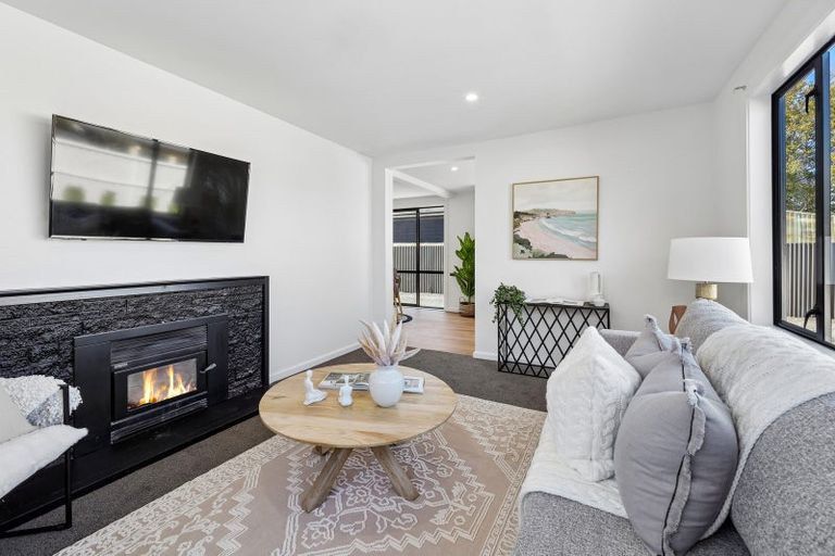Photo of property in 6 Jennings Place, Rangiora, 7400