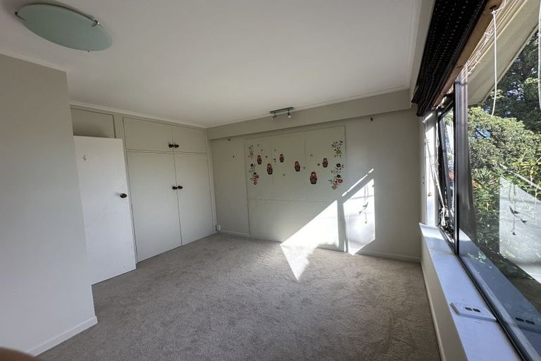 Photo of property in 557 East Coast Road, Browns Bay, Auckland, 0630
