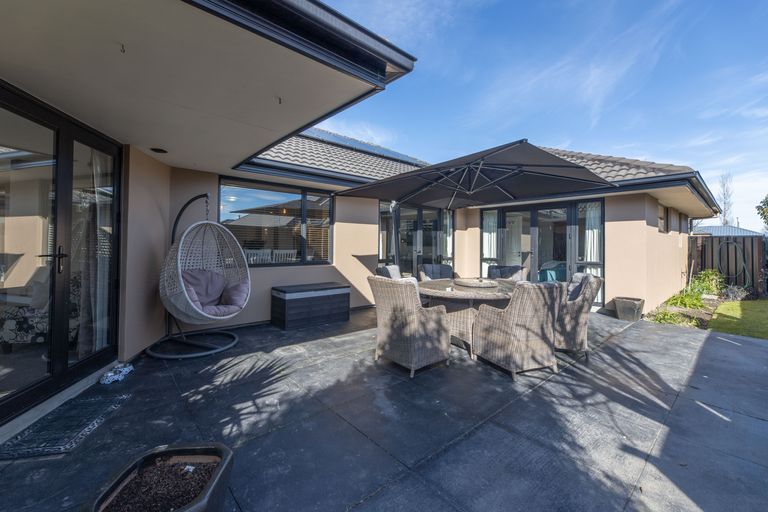 Photo of property in 7 Baltic Place, Northwood, Christchurch, 8051