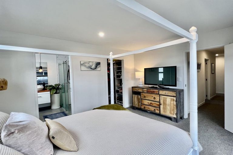 Photo of property in 36 Marion Crescent, Papamoa Beach, Papamoa, 3118