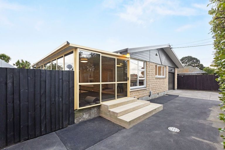 Photo of property in 1/9 Ruru Road, Linwood, Christchurch, 8062