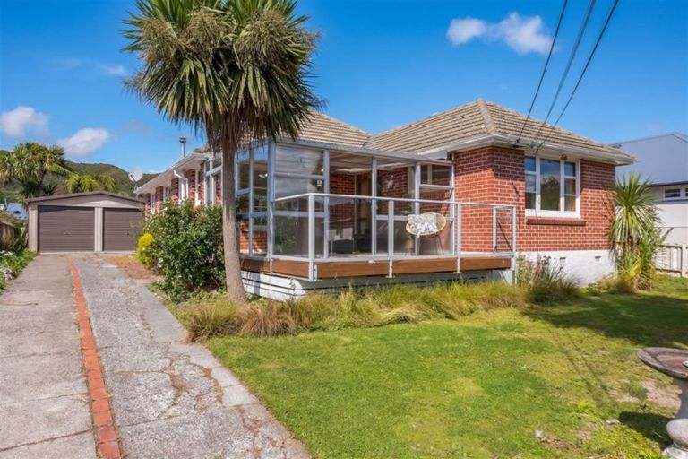 Photo of property in 10 Mcdonald Street, Taita, Lower Hutt, 5011