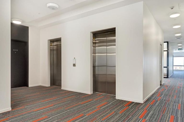 Photo of property in Twin Towers, 411/17 Putney Way, Manukau, Auckland, 2104