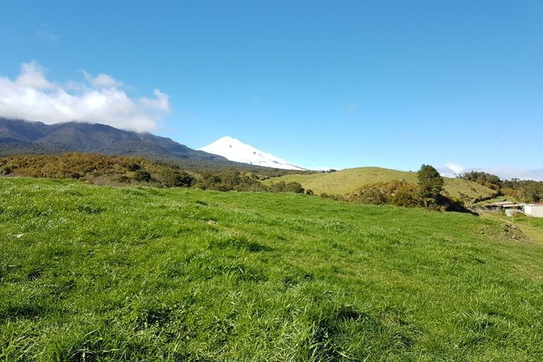 Photo of property in 777 Dover Road, Okato, New Plymouth, 4374