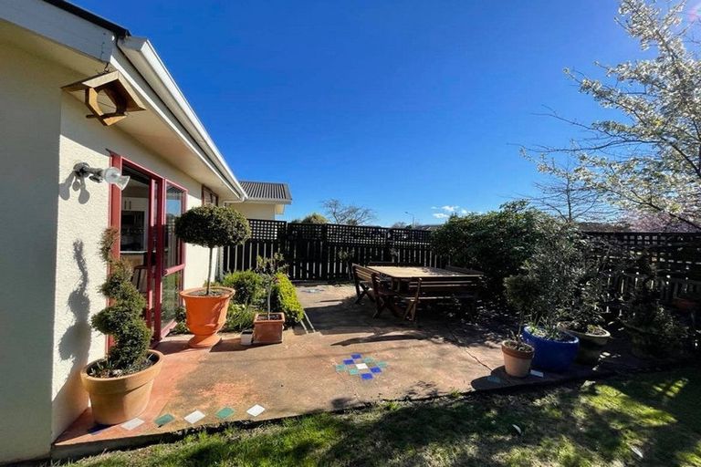 Photo of property in 104 Hagart-alexander Drive, Mosgiel, 9024