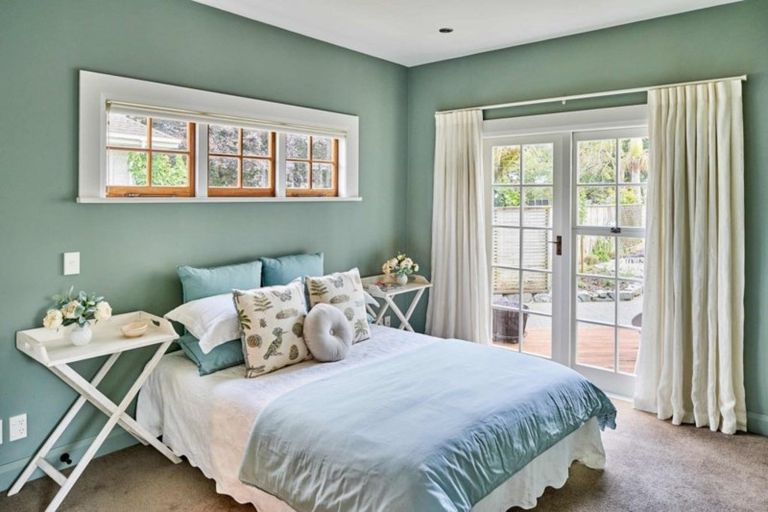 Photo of property in 3 Nikau Grove, Woburn, Lower Hutt, 5010