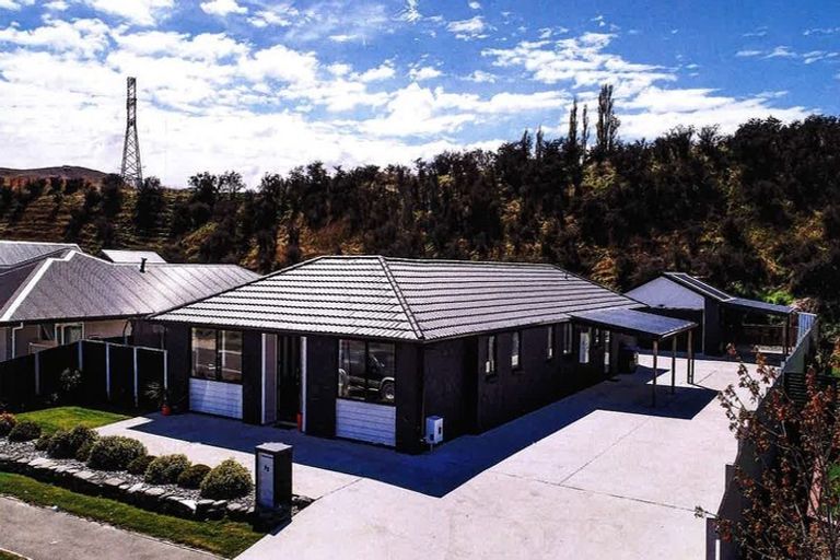 Photo of property in 92 Risinghurst Terrace, Lower Shotover, Queenstown, 9304