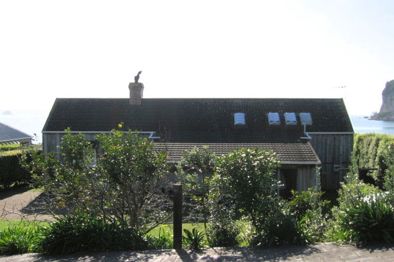 Photo of property in 2 Bay View Place, Ferry Landing, Whitianga, 3591