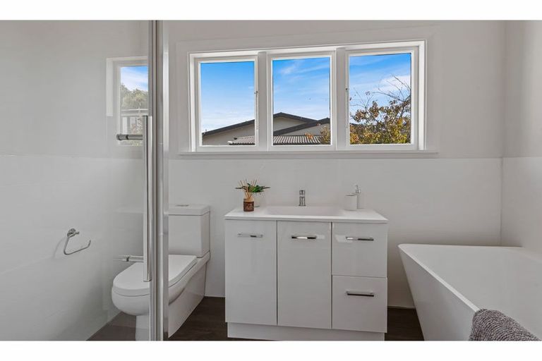 Photo of property in 37 Gresford Street, Edgeware, Christchurch, 8013