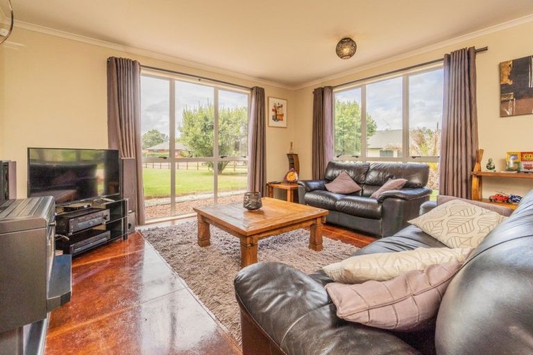 Photo of property in 17 Jenny Lane, Waiuku, 2123