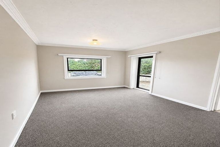 Photo of property in 67 Memorial Avenue, Ilam, Christchurch, 8053