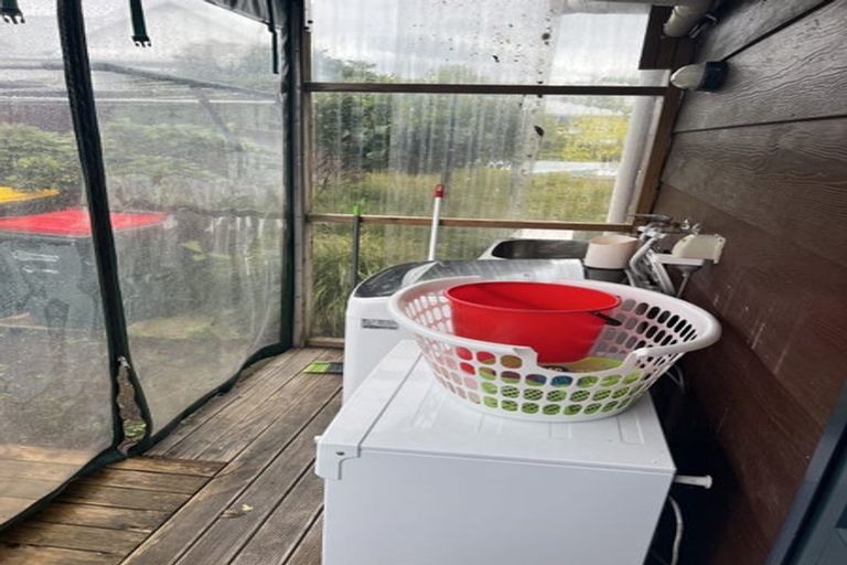 Photo of property in 48a Queens Road, Glen Avon, New Plymouth, 4312