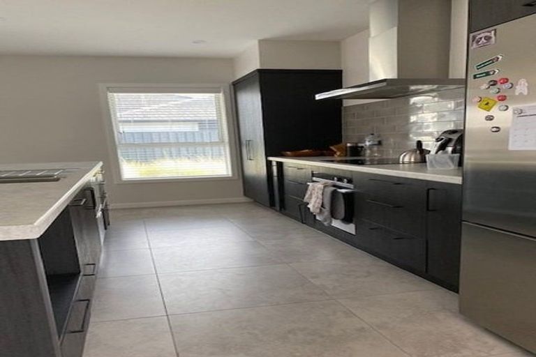 Photo of property in 2 Rangataiki Place, Awatoto, Napier, 4110