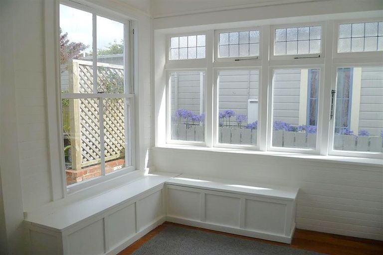 Photo of property in 15 Kenwyn Terrace, Newtown, Wellington, 6021