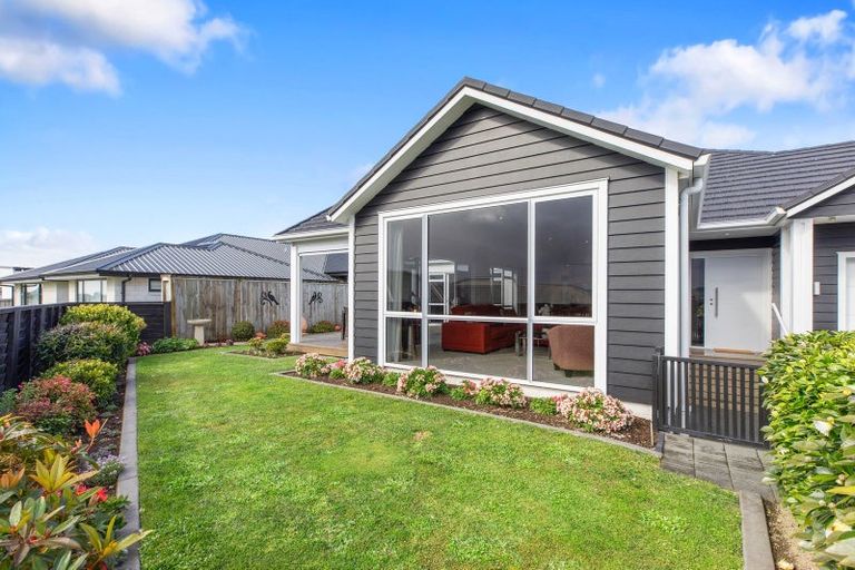 Photo of property in 31 Benmore Crescent, Pyes Pa, Tauranga, 3112