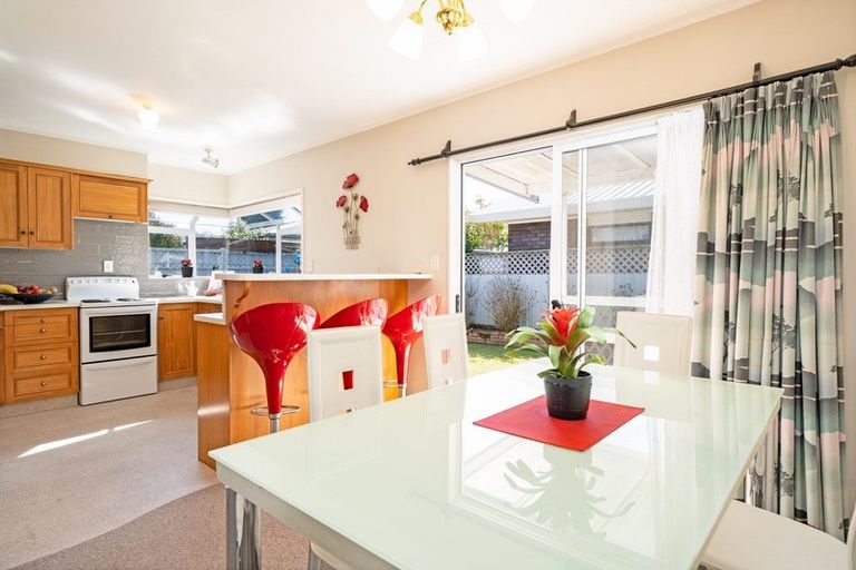 Photo of property in 1 Walpole Street, Leamington, Cambridge, 3432