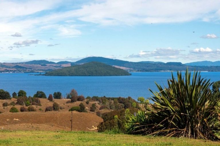 Photo of property in 166 Te Waerenga Road, Hamurana, Rotorua, 3096