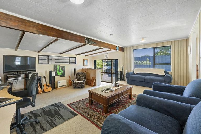 Photo of property in 30 Rahiri Street, Waitara, 4320