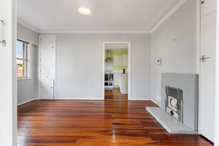 Photo of property in 9 Alma Crescent, Papakura, 2110