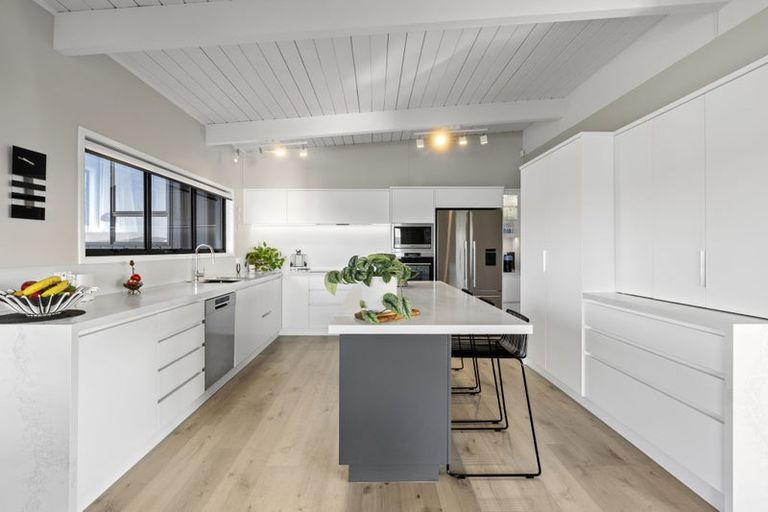 Photo of property in 109c Pah Road, Cockle Bay, Auckland, 2014