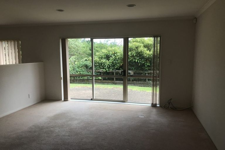 Photo of property in 9 Adair Place, Weymouth, Auckland, 2103