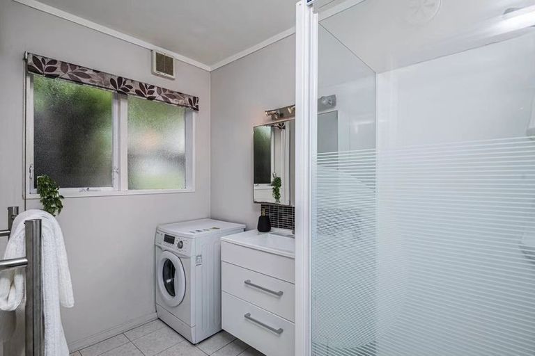 Photo of property in 14 Old Coach Road, Johnsonville, Wellington, 6037