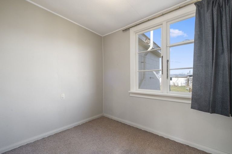 Photo of property in 19 Dunstan Street, Clyde, 9330