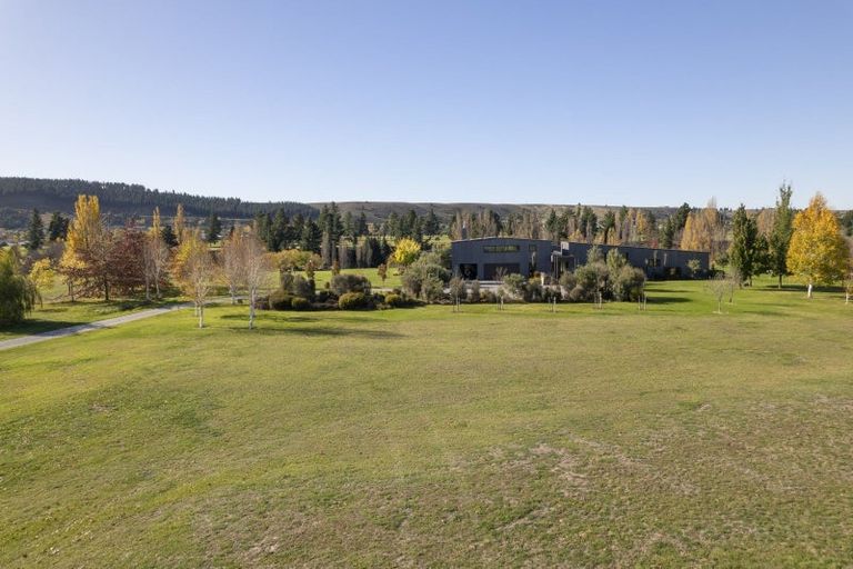 Photo of property in 8 Paulin Road, Earnscleugh, Alexandra, 9391