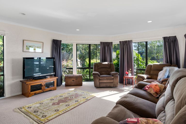 Photo of property in 1 Kochia Avenue, Pyes Pa, Tauranga, 3112