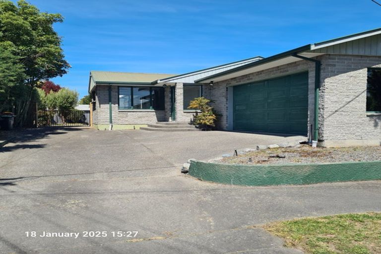 Photo of property in 8 Everest Street, Burnside, Christchurch, 8053