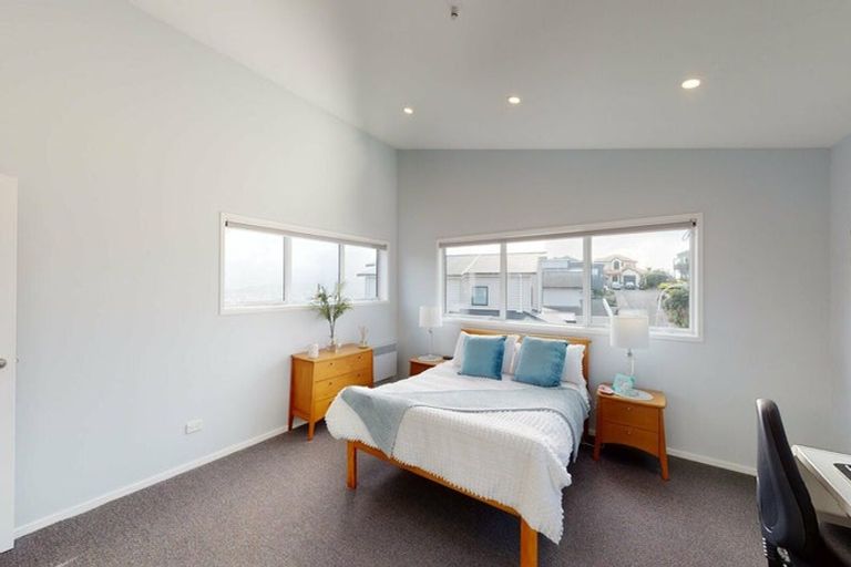 Photo of property in 9 Birkhall Grove, Strathmore Park, Wellington, 6022