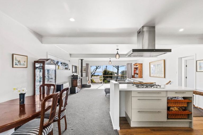 Photo of property in 279 Patons Rock Road, Patons Rock, Takaka, 7182