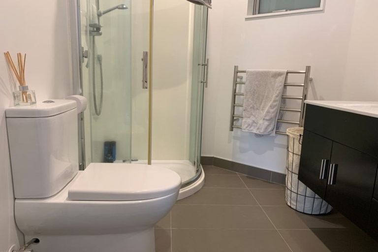 Photo of property in 141 Arran Road, Browns Bay, Auckland, 0630