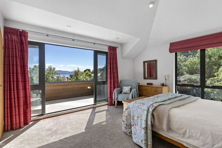 Photo of property in 41 Rona Street, Eastbourne, Lower Hutt, 5013