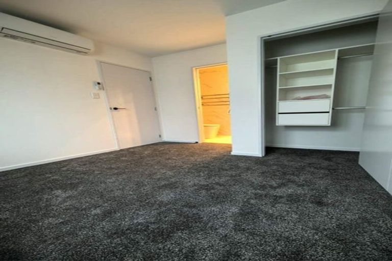 Photo of property in 14a Elcoat Avenue, Te Atatu South, Auckland, 0610