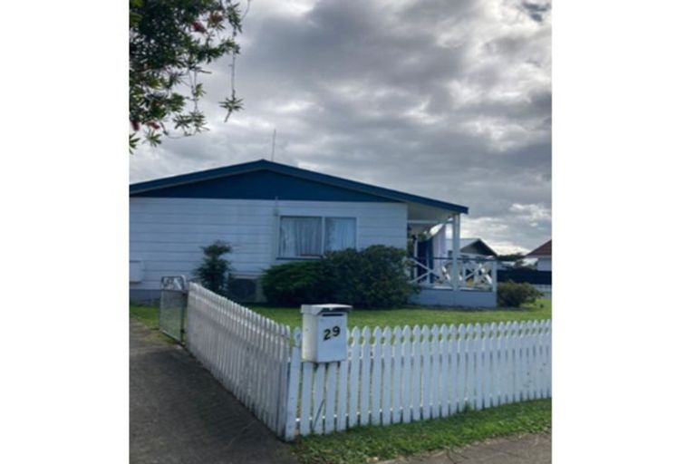 Photo of property in 29 Jupiter Street, Milson, Palmerston North, 4414