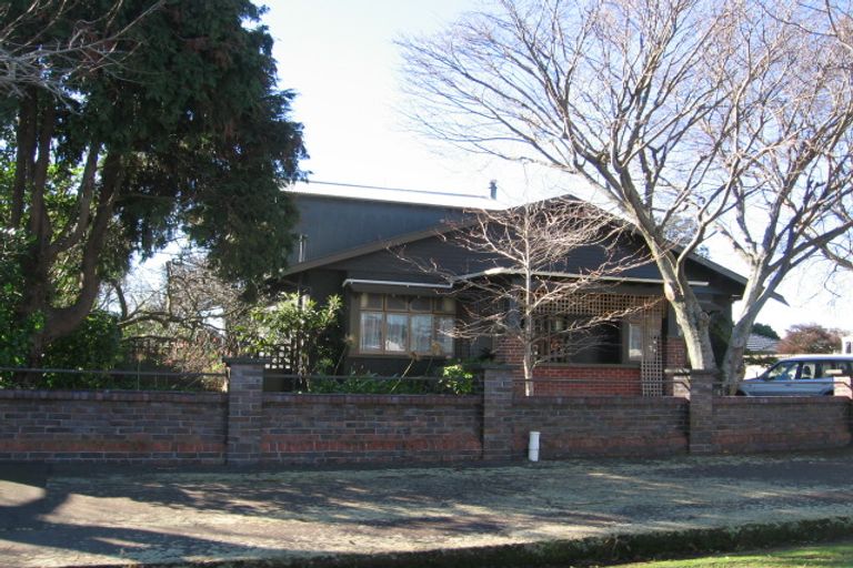 Photo of property in 18 Alfred Street, Roslyn, Palmerston North, 4414