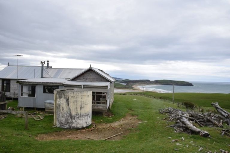 Photo of property in 162 School Road, Slope Point, Tokanui, 9884