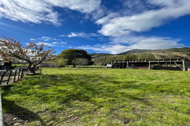Photo of property in 213 Matakitaki Road, Six Mile, Murchison, 7077