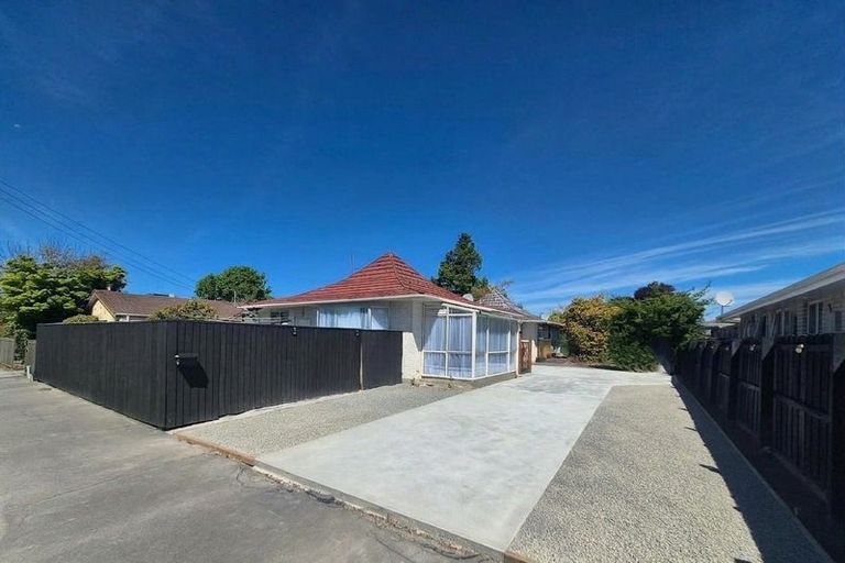 Photo of property in 1/46 Prestons Road, Redwood, Christchurch, 8051