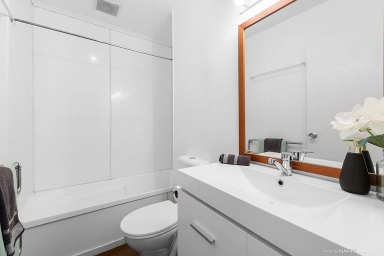 Photo of property in 31 Macdonald Crescent, Te Aro, Wellington, 6011