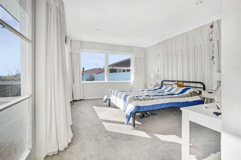 Photo of property in 7a Greenfield Drive, Western Heights, Hamilton, 3200