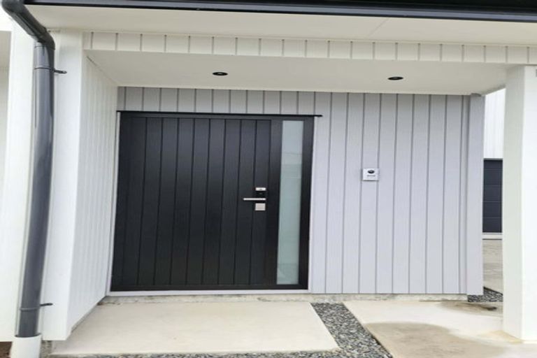 Photo of property in 107b Wharf Road, Te Atatu Peninsula, Auckland, 0610
