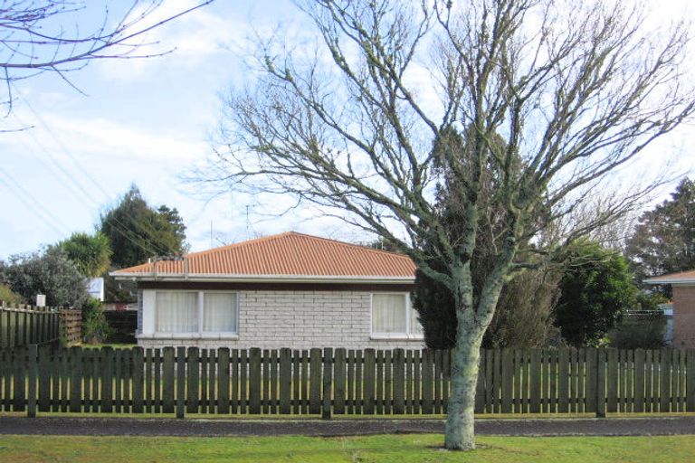 Photo of property in 8a Macmurdo Avenue, Glenview, Hamilton, 3206