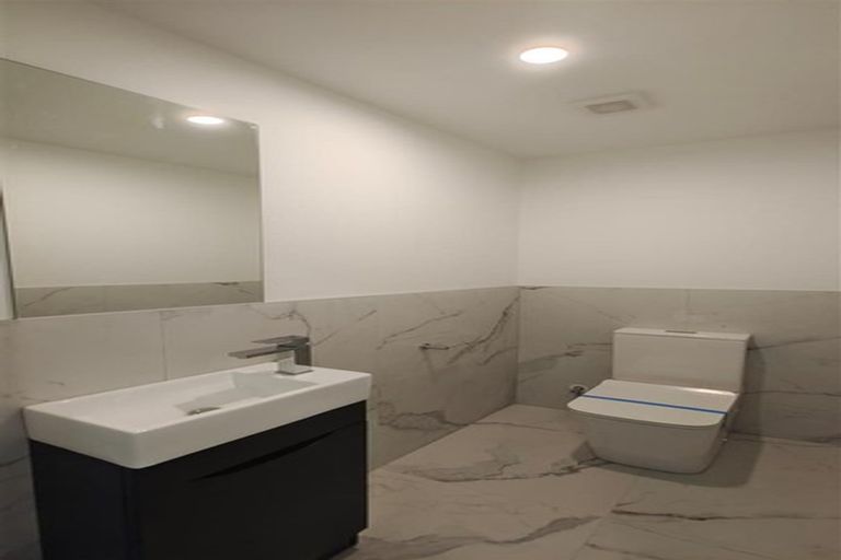 Photo of property in 19 Opouatu Avenue, Glenbrook, Waiuku, 2681