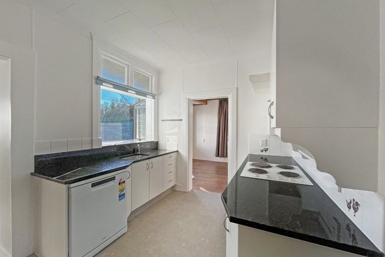 Photo of property in 25 Argyle Avenue, Takaro, Palmerston North, 4410