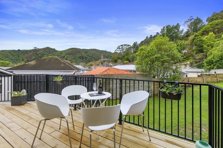 Photo of property in 2 Bella Grove, Naenae, Lower Hutt, 5011