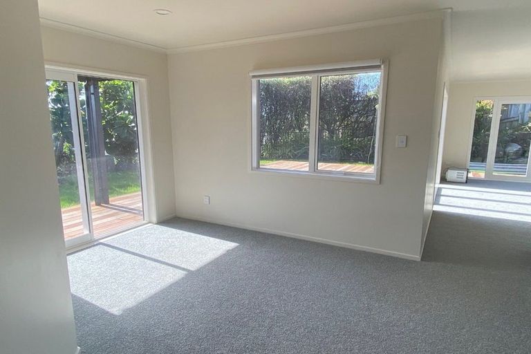 Photo of property in 1 Lysaght Place, Welcome Bay, Tauranga, 3112
