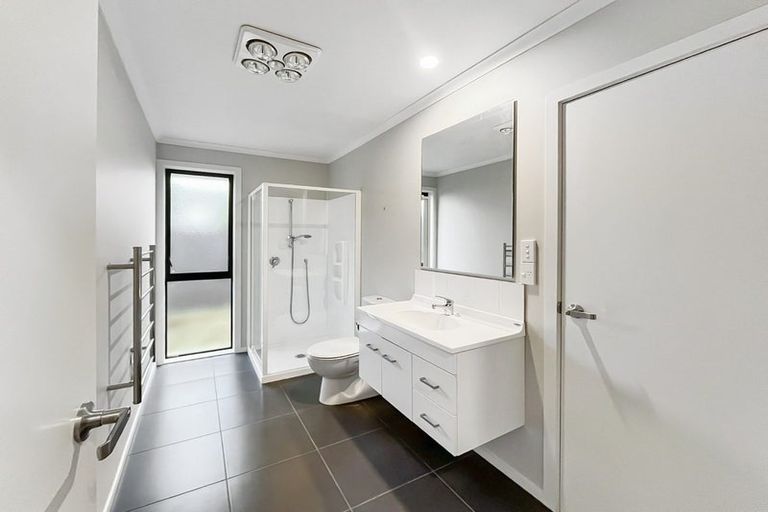 Photo of property in 15 Thomson Street, West End, Palmerston North, 4412